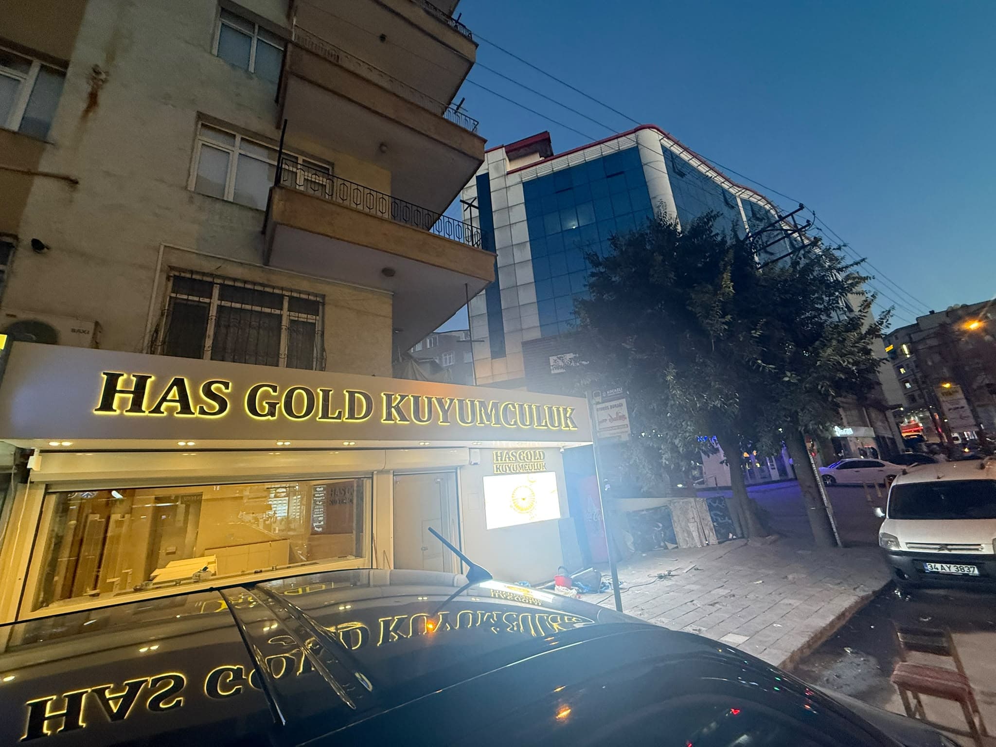 Mağaza dış cephe ve tabela uygulaması